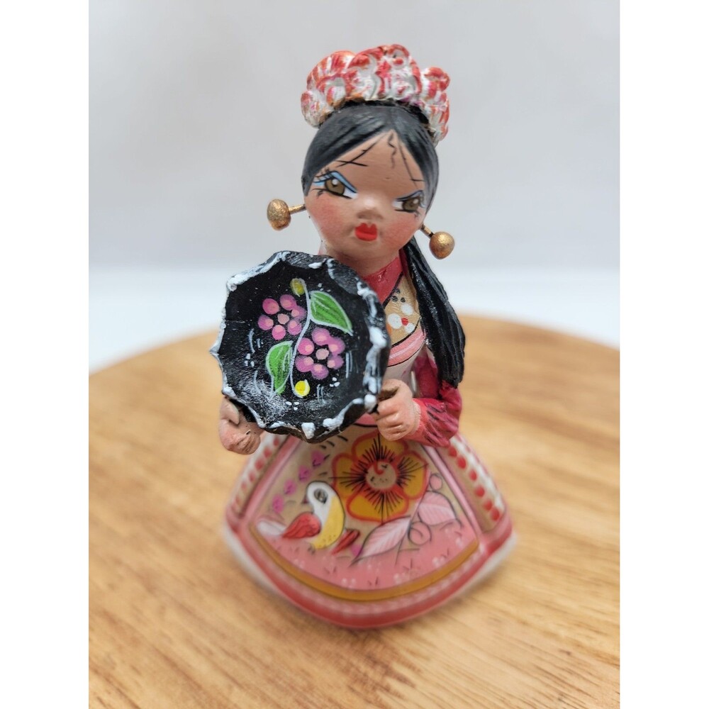 Mexican Folk Art Lupita Handpainted Clay Art Figurine 4"